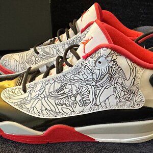 Boys NIKE JORDAN NIB / NWT / NEW size 3 *Includes Jordan sticker*